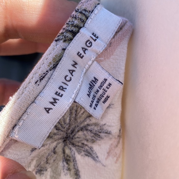 American Eagle Beach Print Faux Button Down Tank Top Size M - Picture 3 of 7